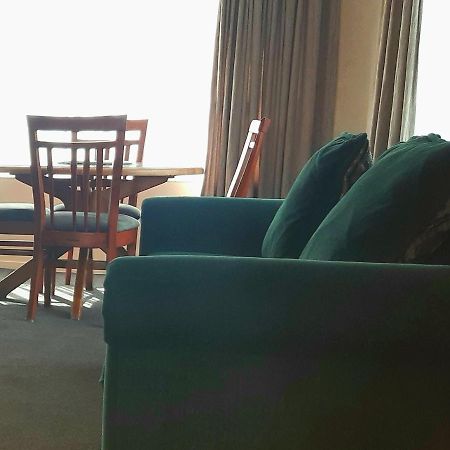 Aaron Court Motel Timaru Buitenkant foto