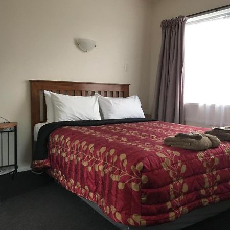 Aaron Court Motel Timaru Buitenkant foto